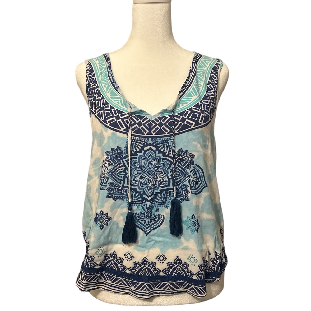 Tank top, razorback, high-low